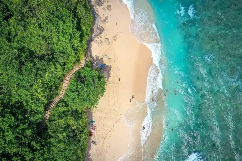 1.1 Hectares Breathtaking Green Bowl Cliff Front Land FREEHOLD