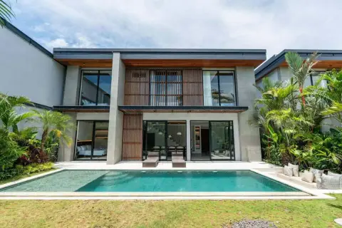 4-Bedroom Lux Villa in Berawa overlooking Ricefields near Bali Bulldogs Arena