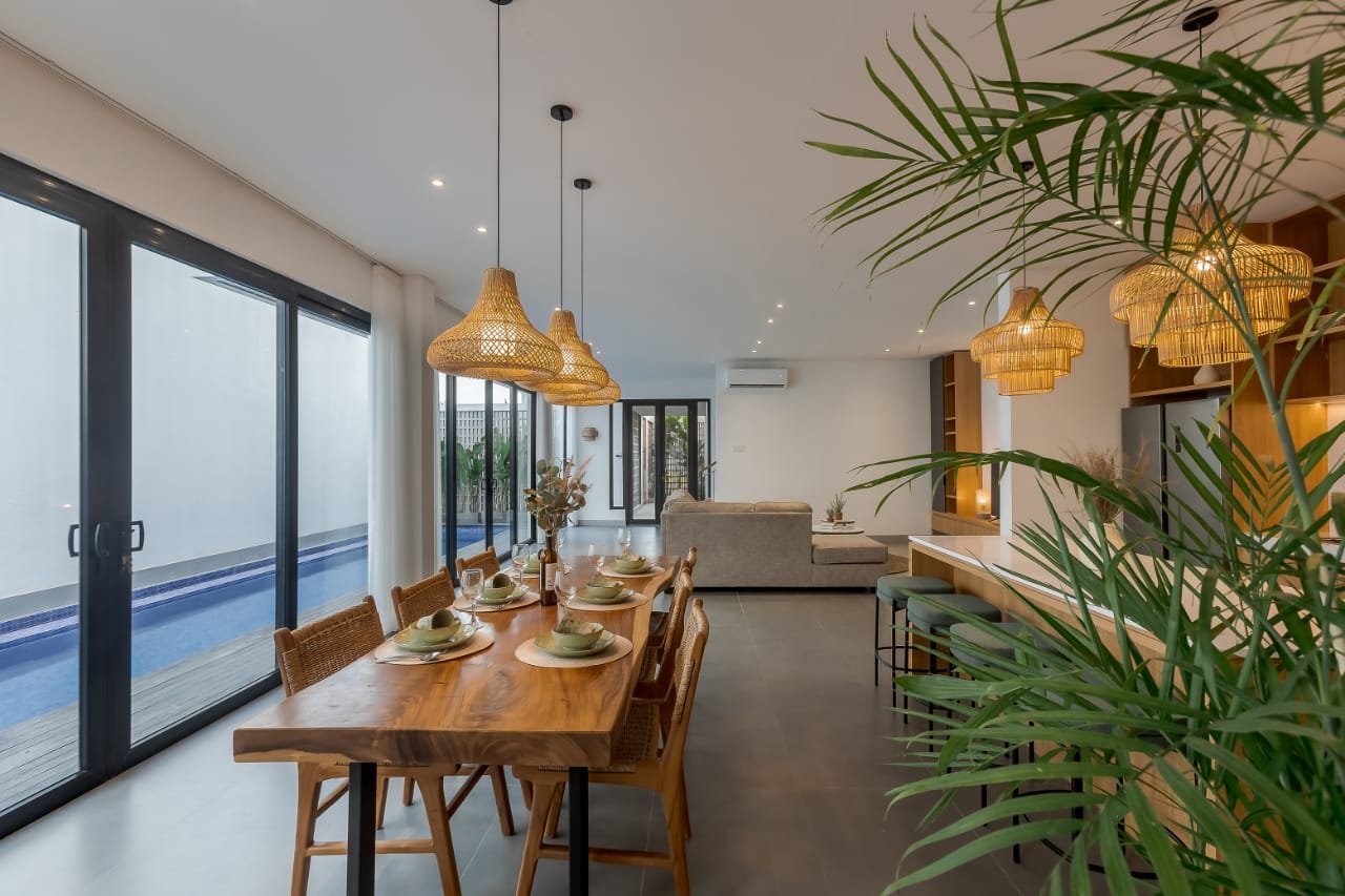 Brand New 4-Bedroom Luxury Villa with Rice Field Views in Canggu Shortcut