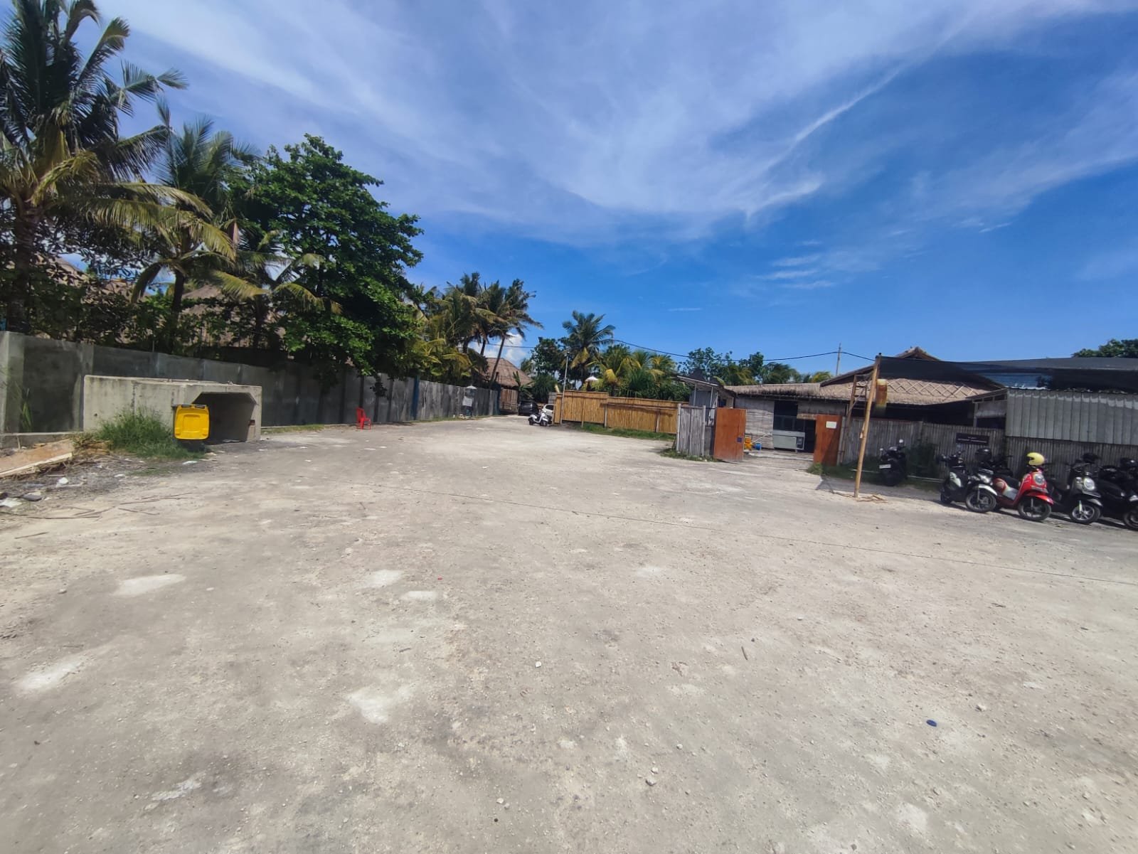 Beachfront 76.75 Ares in Canggu Batu Bolong