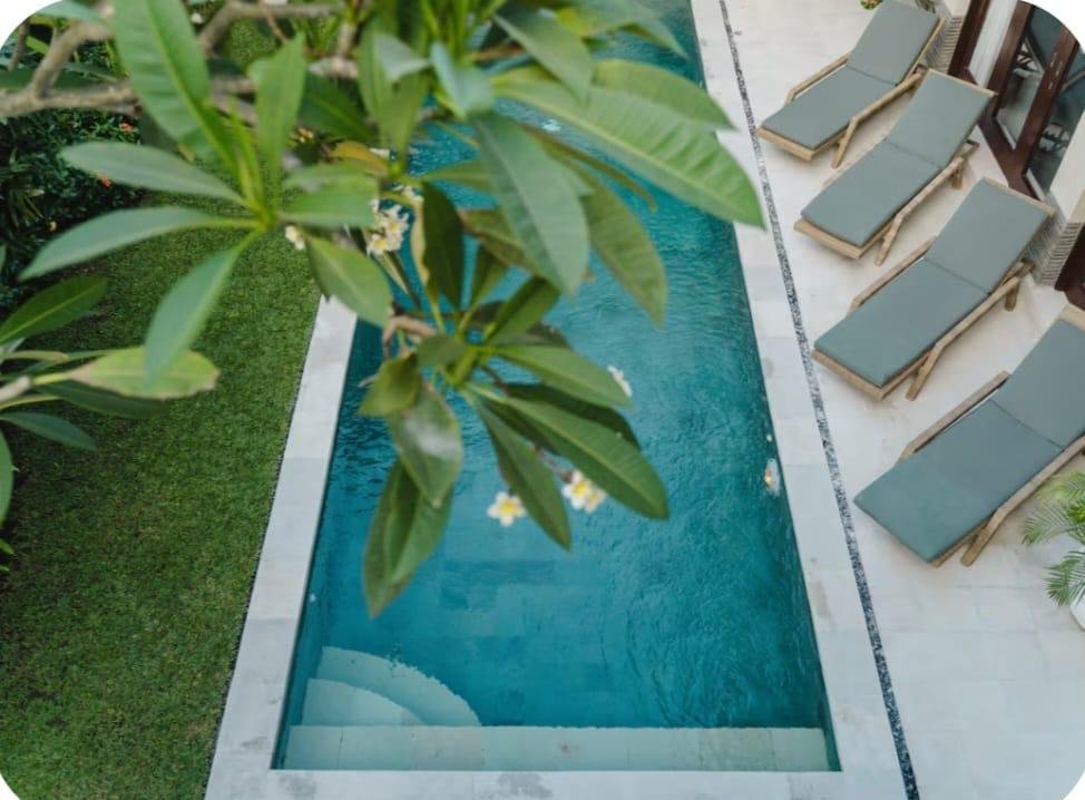 4-Bedroom Villa walking distance to Batu Belig Beach near Berawa & Café del Mar Canggu 4-Bedroom Villa walking distance to Batu Belig Beach near Berawa & Café del Mar Canggu
