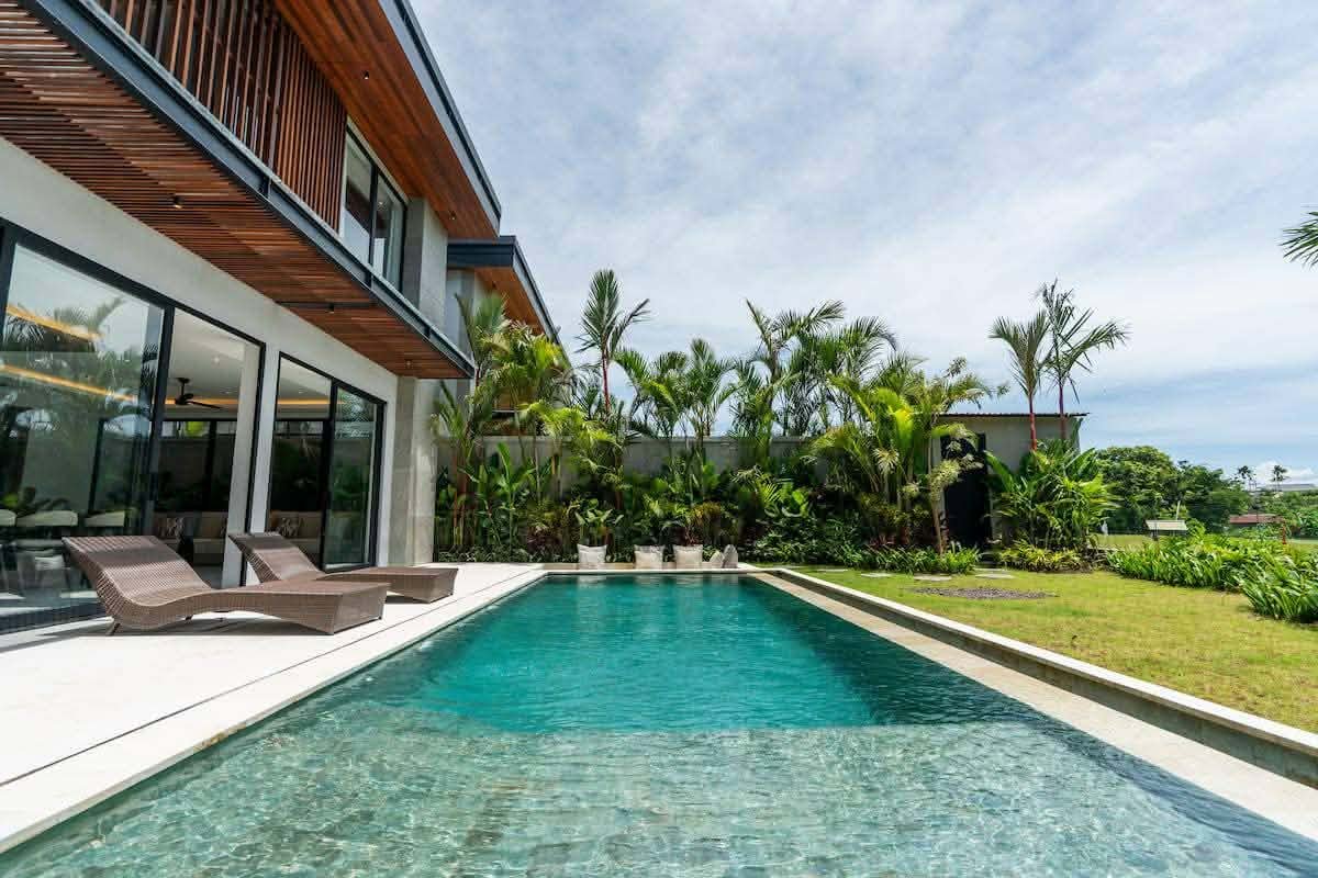 4-Bedroom Lux Villa in Berawa overlooking Ricefields near Bali Bulldogs Arena 4-Bedroom Lux Villa in Berawa overlooking Ricefields near Bali Bulldogs Arena