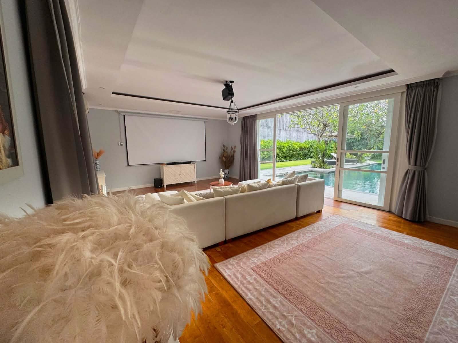 4-Bedroom Family Villa in Berawa near Milu by Nook