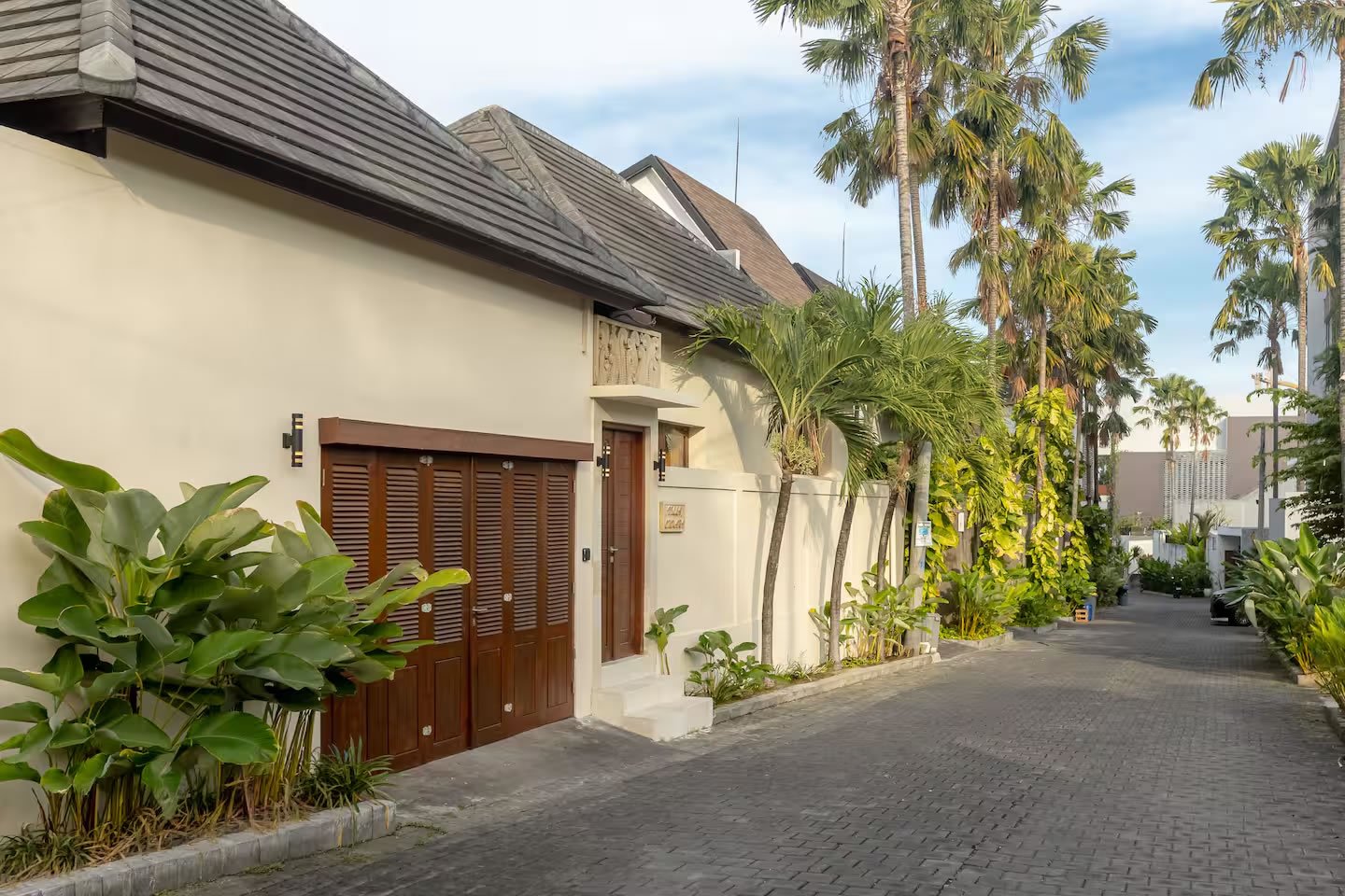 4-Bedroom Family Villa near Milk & Madu & Canggu Community School Berawa 4-Bedroom Family Villa near Milk & Madu & Canggu Community School Berawa