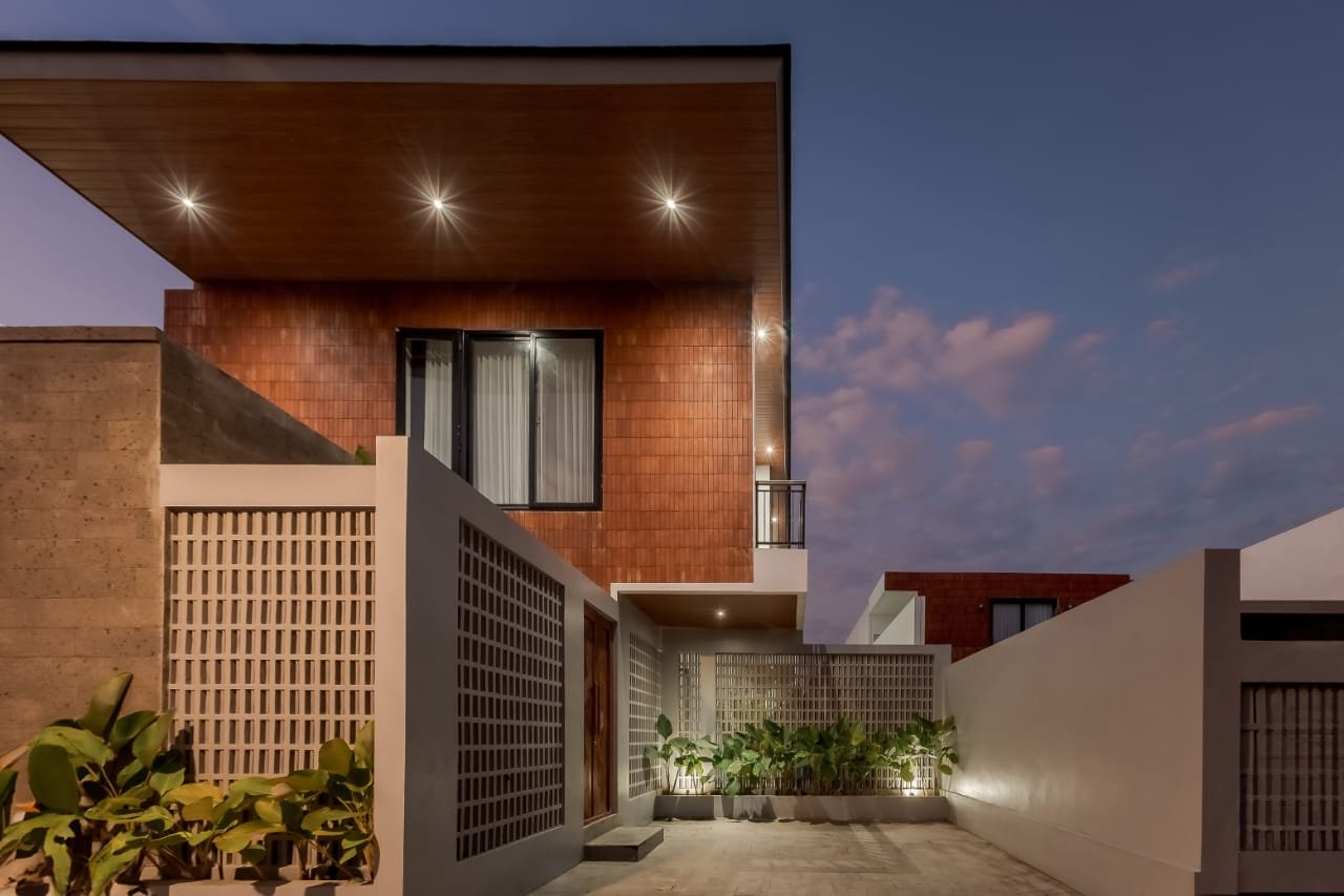Brand New 4-Bedroom Luxury Villa with Rice Field Views in Canggu Shortcut Brand New 4-Bedroom Luxury Villa with Rice Field Views in Canggu Shortcut