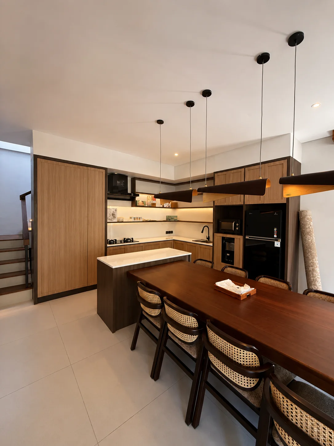 Prime Batu Bolong 4-Bedroom in Red Commercial Zone Prime Batu Bolong 4-Bedroom in Red Commercial Zone