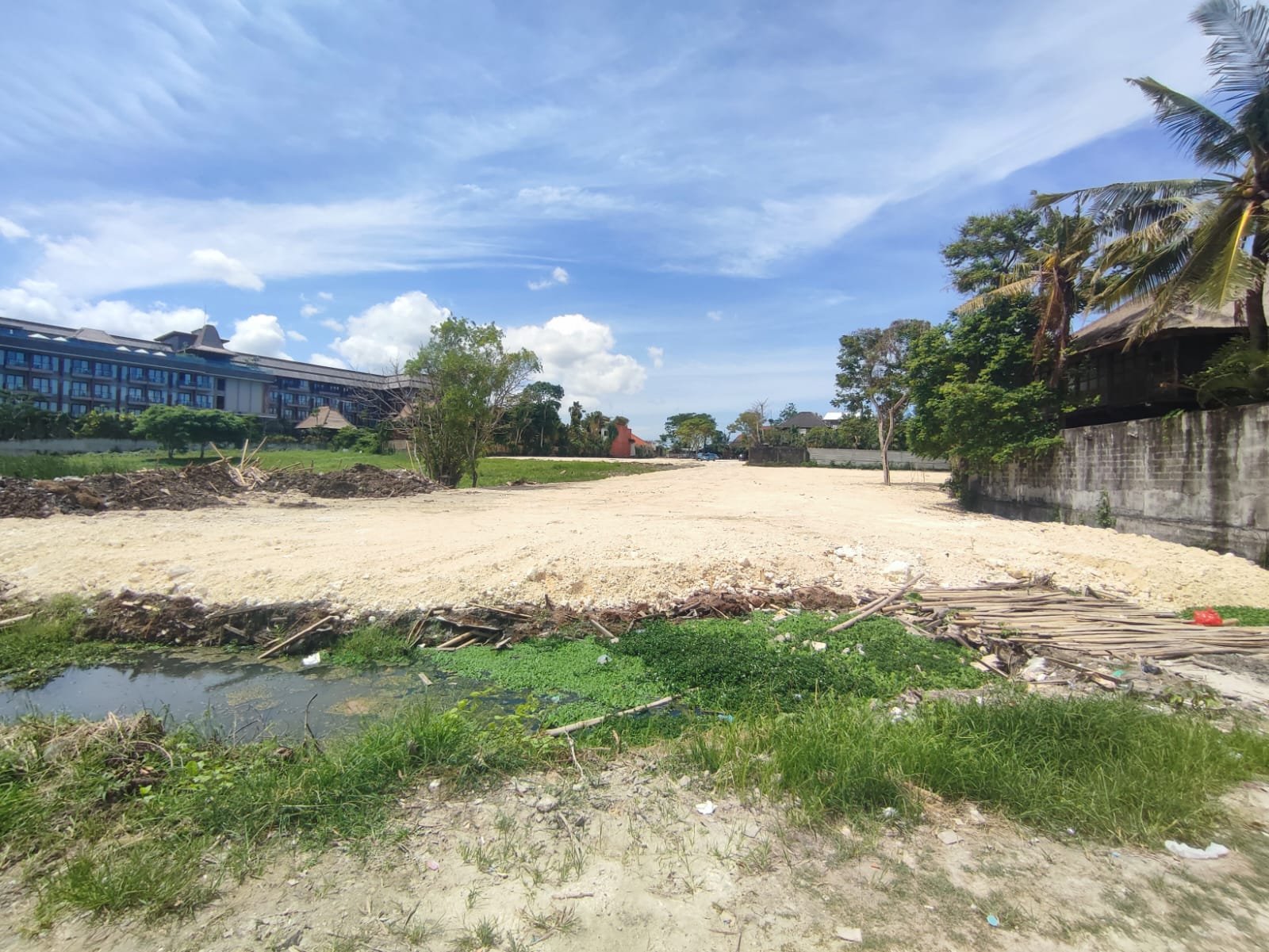Beachfront 76.75 Ares in Canggu Batu Bolong